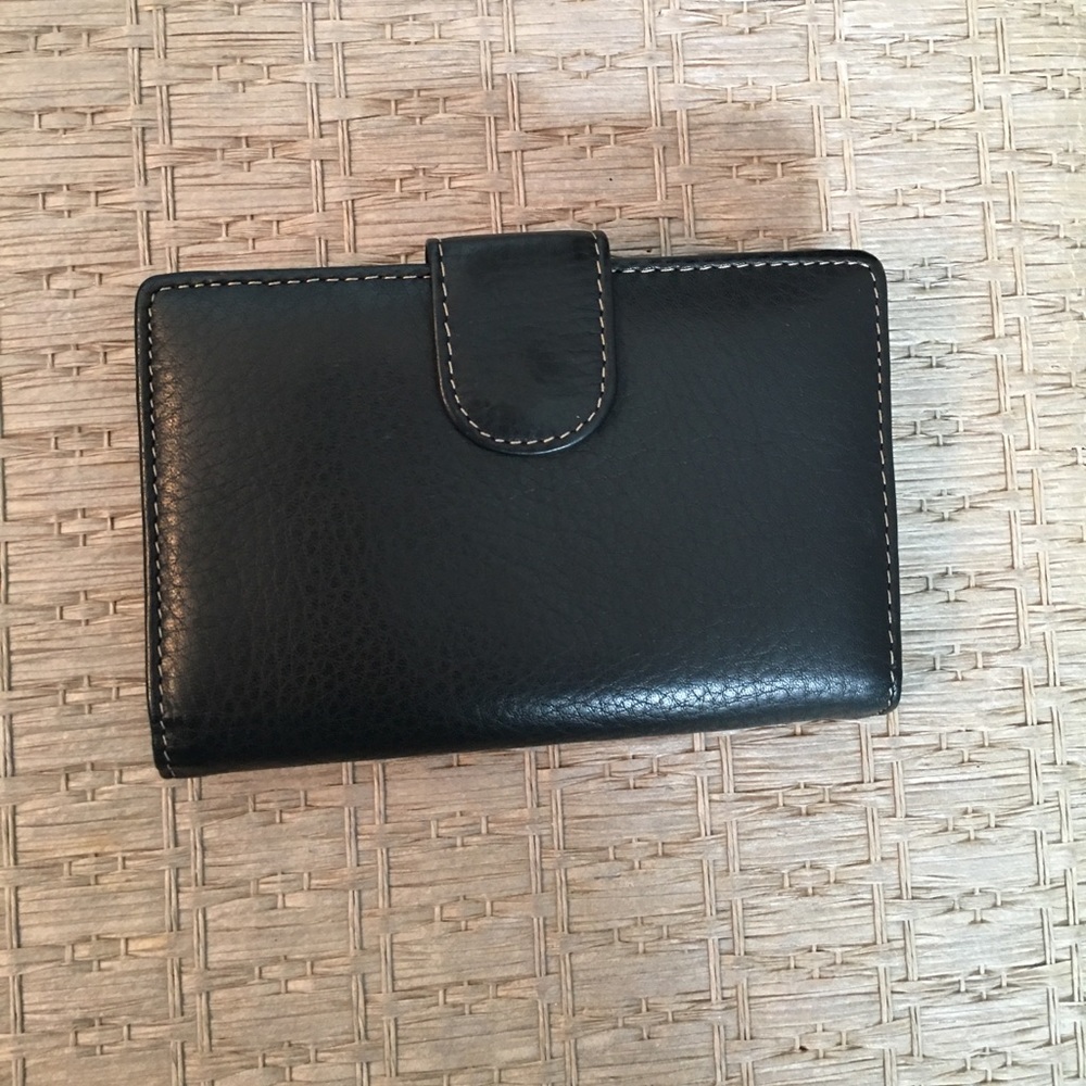 Mundi black genuine smooth pebble leather wallet.